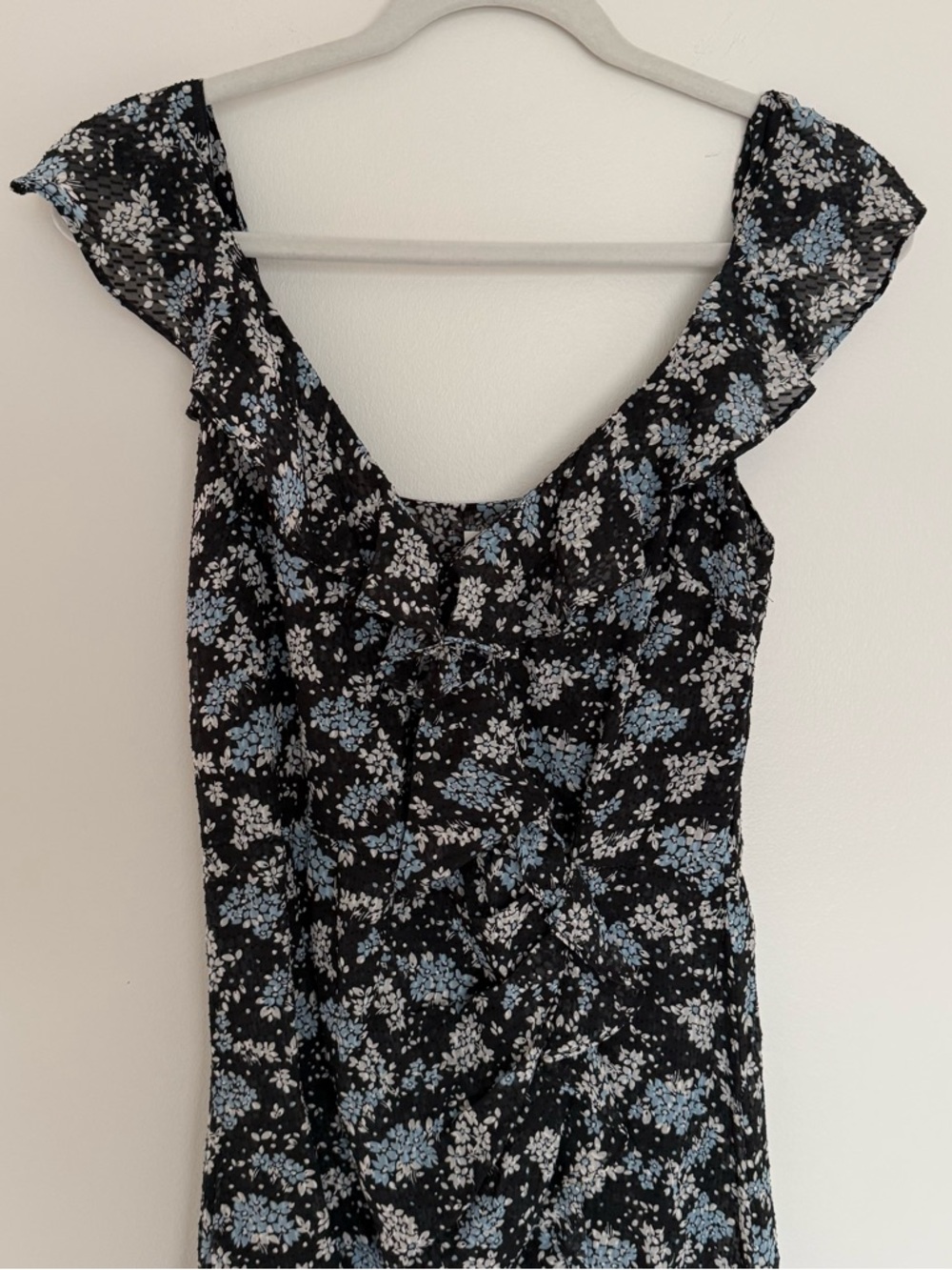 Veronica Beard Amal Ruffled Floral Silk Midi Dress - Picture 3 of 8